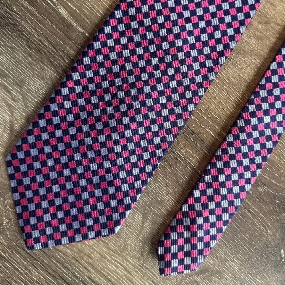 Brooks Brothers Pure Silk Pink / Purple Geometric Squares Men's Necktie